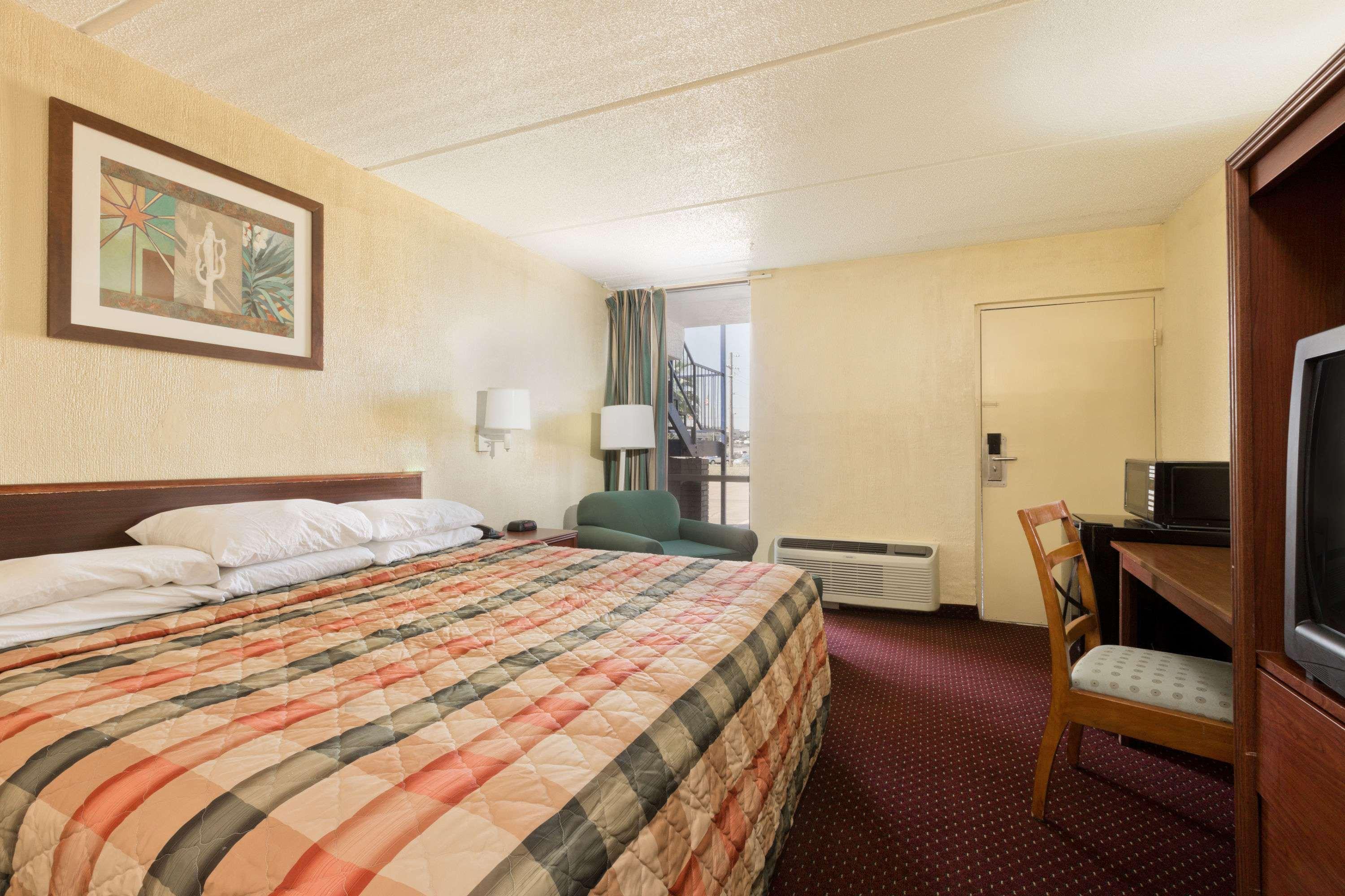 Knights Inn Brenham Eksteriør bilde