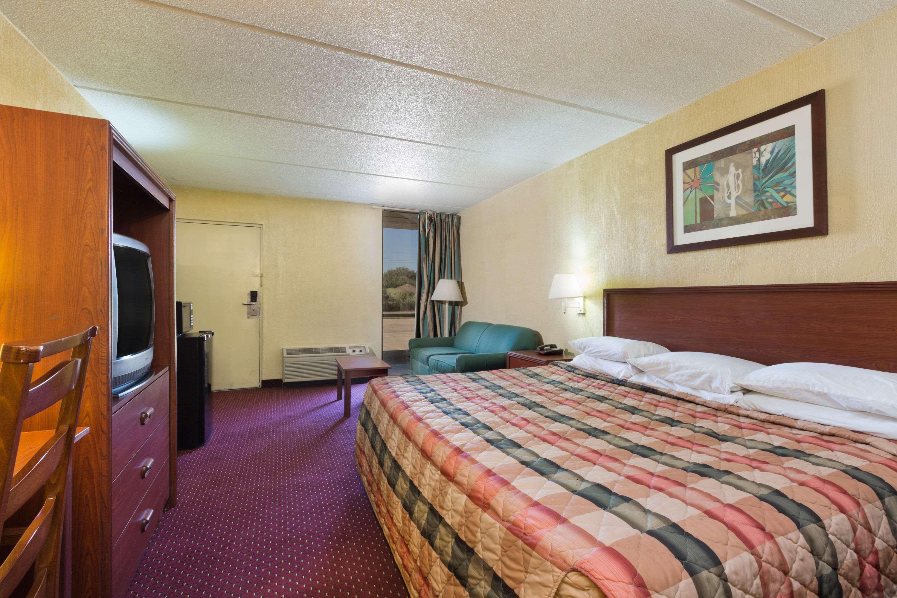Knights Inn Brenham Eksteriør bilde